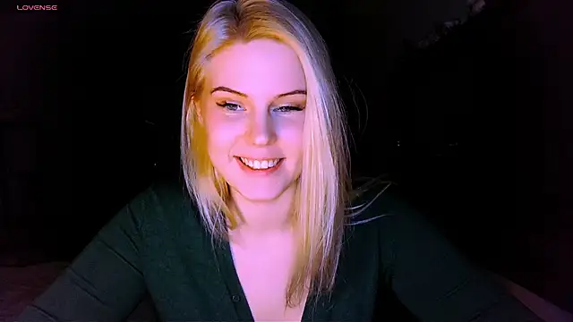 VoluptuousDreams online show from 03.20.25