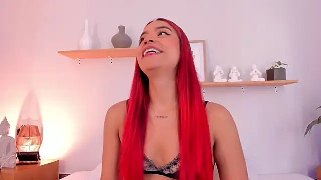 Scarlett Morgan  online show from 02.12.25