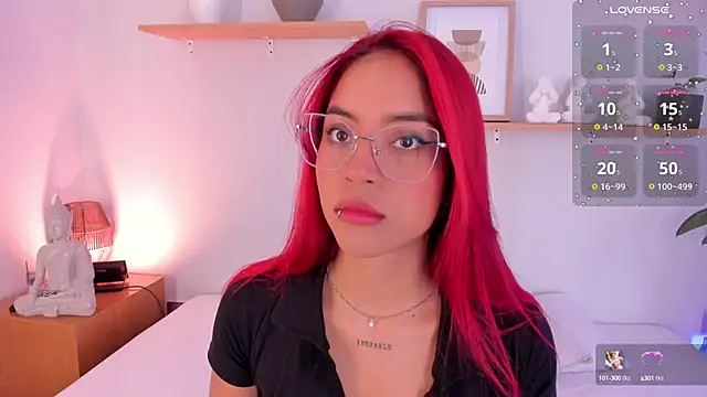 Scarlett Morgan  online show from 03.12.25