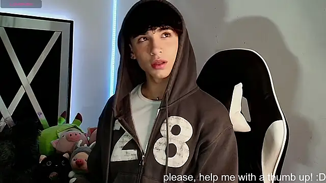 Snapshot of Niico_Cruz chatting on 12.05.24 Niico Cruz online show from 12.05.24