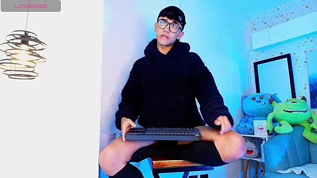 Snapshot of Niico_Cruz chatting on 03.02.25 Niico Cruz online show from 03.02.25