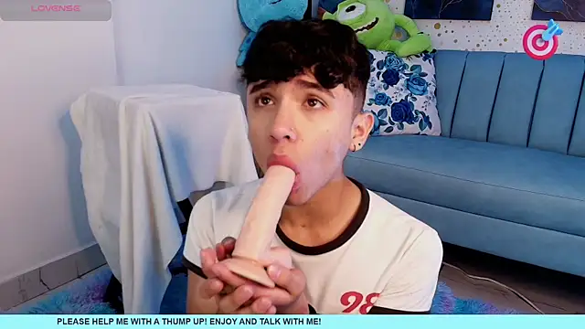 Snapshot of Niico_Cruz chatting on 03.05.25 Niico Cruz online show from 03.05.25