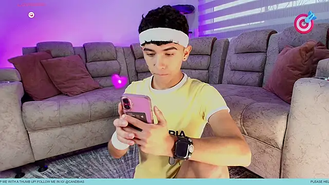 Snapshot of Niico_Cruz chatting on 09.17.25 Niico Cruz online show from 09.17.25