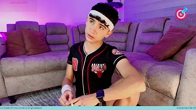 Snapshot of Niico_Cruz chatting on 11.06.25 Niico Cruz online show from 11.06.25