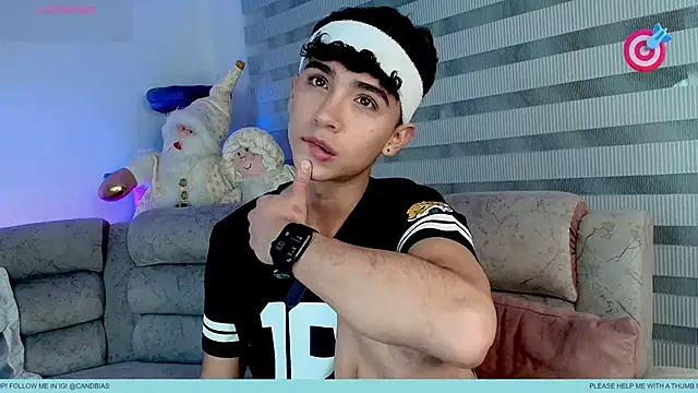 Snapshot of Niico_Cruz chatting on 12.04.25 Niico Cruz online show from 12.04.25