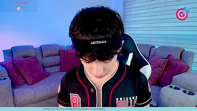 Snapshot of Niico_Cruz chatting on 01.12.26 Niico Cruz online show from 01.12.26