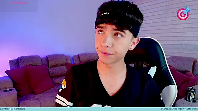 Snapshot of Niico_Cruz chatting on 01.14.26 Niico Cruz online show from 01.14.26