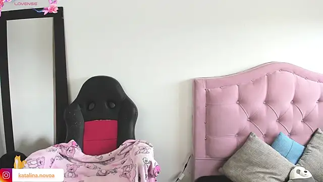 Snapshot of Katalina_novoa chatting on 01.29.25 Katalina novoa online show from 01.29.25