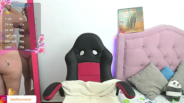 Snapshot of Katalina_novoa chatting on 02.27.25 Katalina novoa online show from 02.27.25