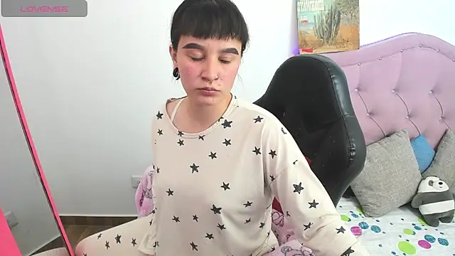 Snapshot of Katalina_novoa chatting on 03.08.25 Katalina novoa online show from 03.08.25