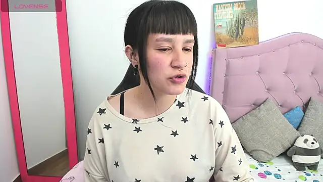 Snapshot of Katalina_novoa chatting on 03.12.25 Katalina novoa online show from 03.12.25