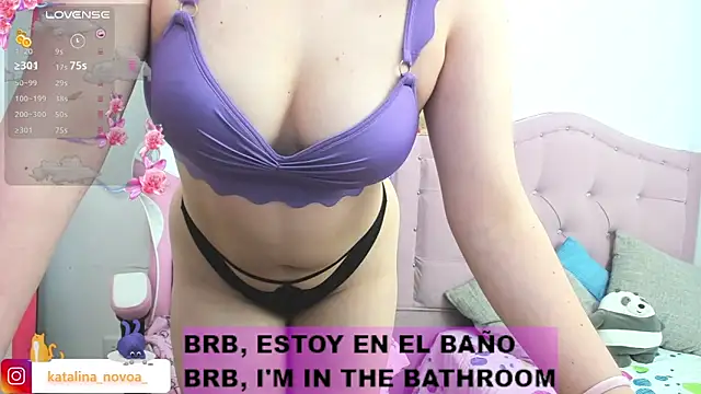 Snapshot of Katalina_novoa chatting on 10.22.25 Katalina novoa online show from 10.22.25