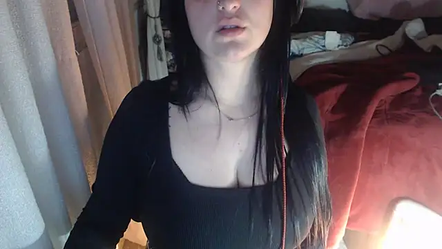 Snapshot of lady_rolinga chatting on 06.23.26 lady rolinga online show from 06.23.26