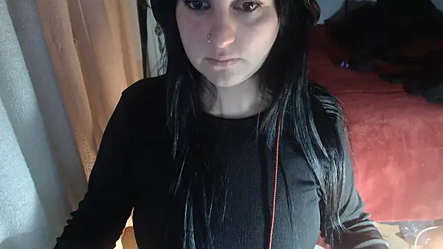 Snapshot of lady_rolinga chatting on 06.26.26 lady rolinga online show from 06.26.26