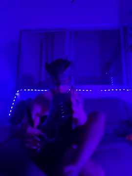 Snapshot of kandyloves chatting on 03.18.25 kandyloves online show from 03.18.25