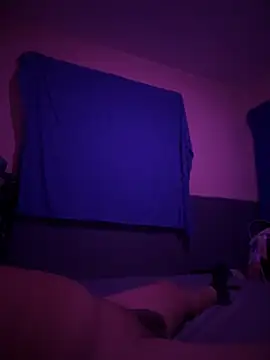 Snapshot of kandyloves chatting on 09.25.25 kandyloves online show from 09.25.25