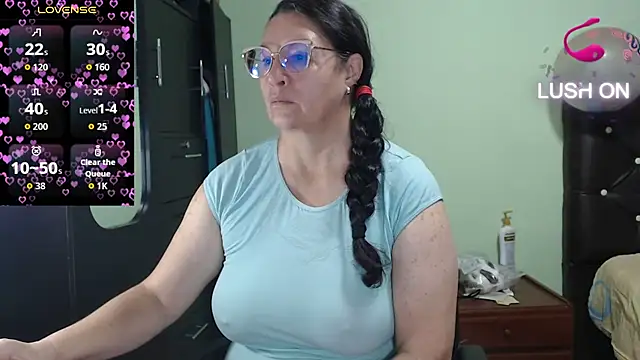 Snapshot of hairyglad69 chatting on 10.07.25 hairyglad69 online show from 10.07.25