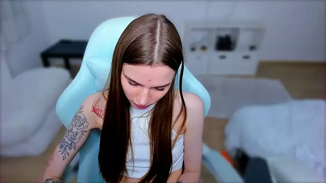 StellaLawless online show from 03.16.25