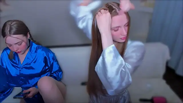 StellaLawless online show from 04.19.26