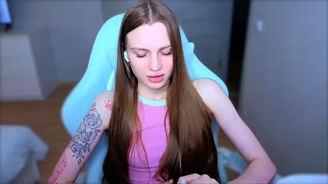 StellaLawless online show from 04.23.26
