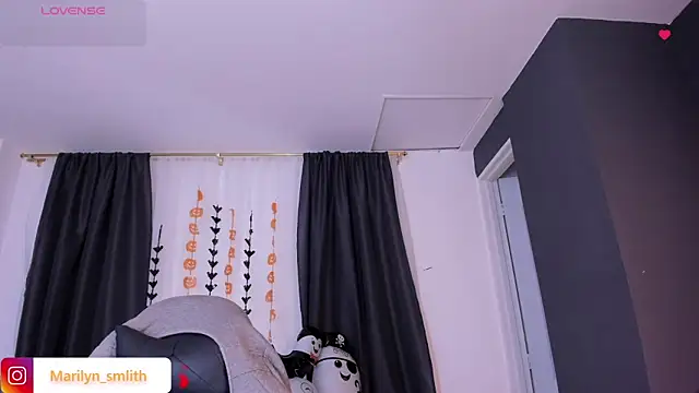 MarilynSmIith online show from 10.21.25