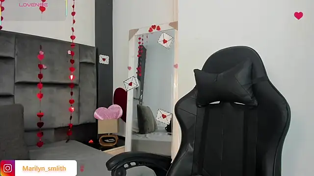 MarilynSmIith online show from 02.11.26