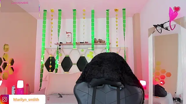 MarilynSmIith online show from 03.16.26