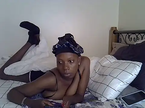 Sweet Bear online show from 03.10.25