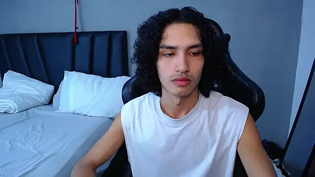 Tayronx33 online show from 02.05.26