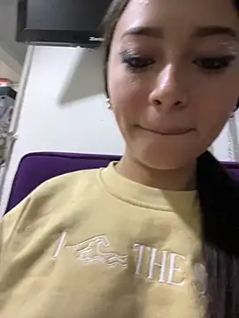 Snapshot of abbymnd chatting on 02.19.25 abbymnd online show from 02.19.25