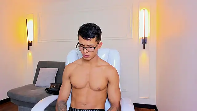 Paradise boy s online show from 11.22.25