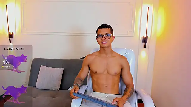 Paradise boy s online show from 02.25.26