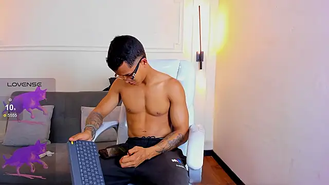 Paradise boy s online show from 02.28.26