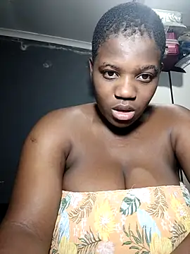 Snapshot of Bigchoccojugsxx chatting on 01.12.26 Bigchoccojugsxx online show from 01.12.26