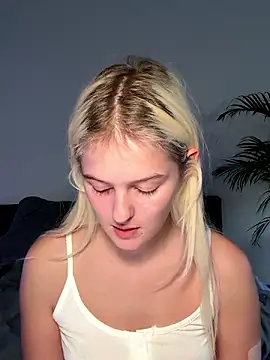 Allylove03 online show from 12.08.24