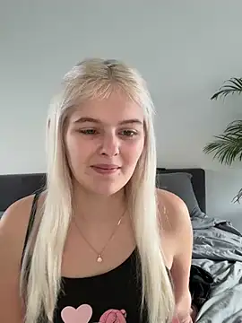 Allylove03 online show from 12.30.24