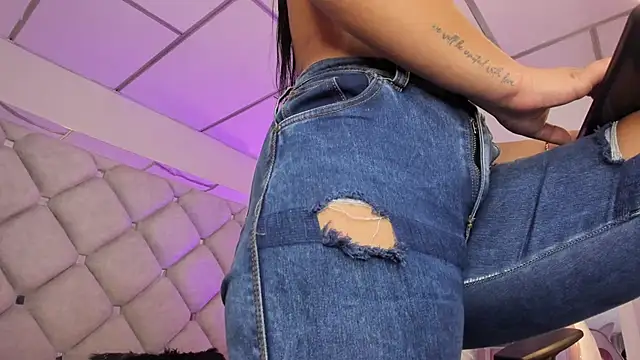 alessiaferry online show from 09.29.25