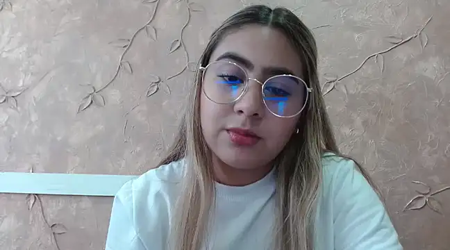 Miabonnett  online show from 01.29.25