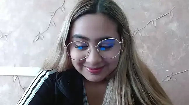 Miabonnett  online show from 02.10.25