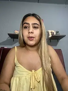 Miabonnett  online show from 03.22.25