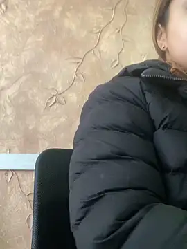 Miabonnett  online show from 09.12.25