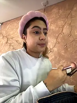 Miabonnett  online show from 10.08.25