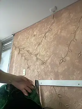 Miabonnett  online show from 11.06.25