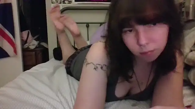 Snapshot of lanaspeltbackward chatting on 11.06.25 lanaspeltbackward online show from 11.06.25