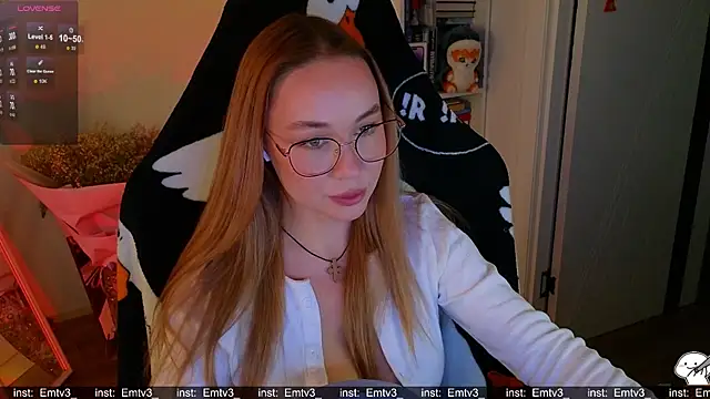 Snapshot of Emili1- chatting on 01.07.26 Emili1- online show from 01.07.26