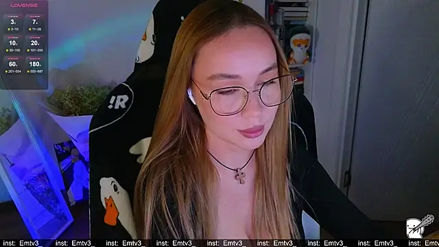 Snapshot of Emili1- chatting on 01.16.26 Emili1- online show from 01.16.26