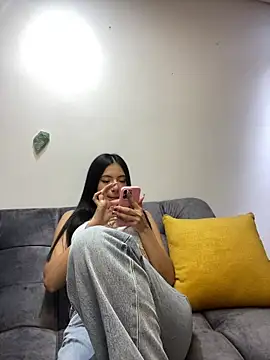 Snapshot of eva_elifee chatting on 12.05.25 eva elifee online show from 12.05.25