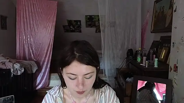 MAMA69LAMA online show from 05.17.26