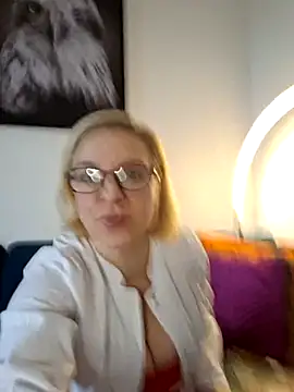 FrauleinSchmitt online show from 01.10.25