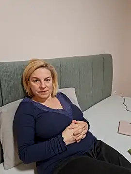 FrauleinSchmitt online show from 01.18.25